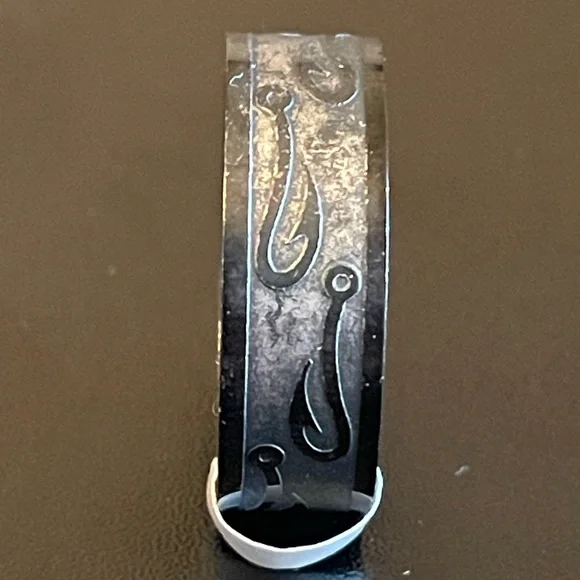 8mm black fish hooks ring size 11 - Picture 5 of 10